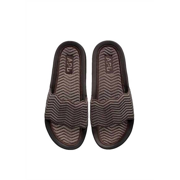 NEW APL men's techloom zigzag slides in chocolate/almond